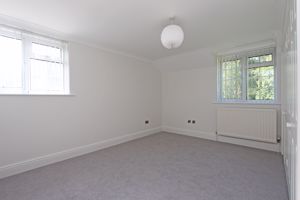 Photo 25- click for photo gallery